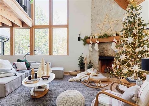 45 Festive And Cozy Christmas Living Room Decor Ideas Trendradars