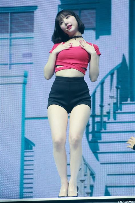 Eunha Sexy Cutie Eunha On Stage Kpop Eunha Gfriend