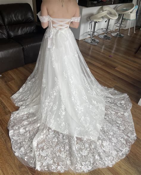 Madi Lane Brielle Ivory New Wedding Dress Save Stillwhite