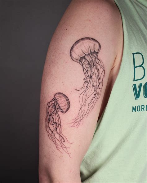 25 Awesome Jellyfish Tattoo Ideas For Men And Women In 2023
