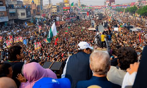 پی ٹی آئی کی لانگ مارچ کے خلاف حکومتی مہم پر پابندی کی درخواست