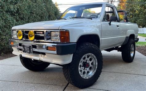 Hard And Soft Top 1986 Toyota 4runner Sr5 Barn Finds