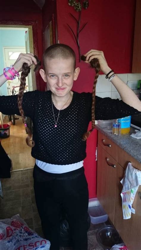 Jess Vine Teenager Who Shaved Head For Cancer Research