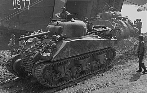 Commanders Split Hatch The Sherman Tank Site