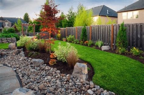 13 Landscaping Ideas With Stone And Mulch Outdoor Happens