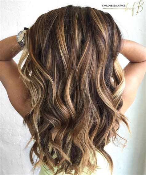 Looks With Caramel Highlights On Brown And Dark Brown Hair Brown Hair With Blonde