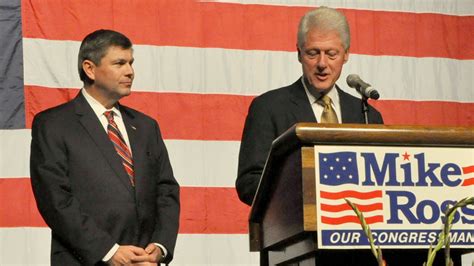 Is Arkansas Still Friendly To Bill Clinton Tests It The New York Times