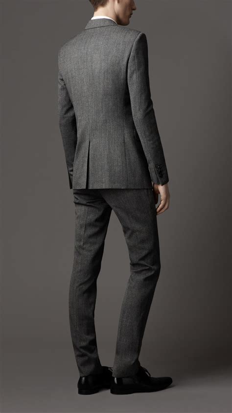 burberry slim fit virgin wool herringbone suit in gray for men lyst
