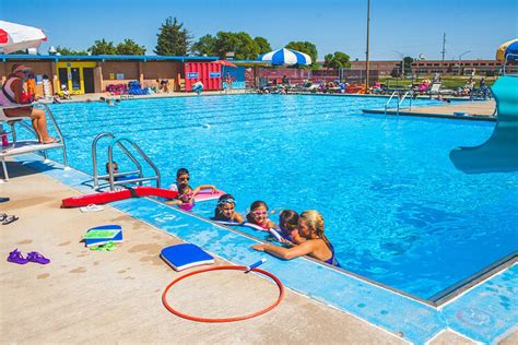 Discover The Best Swimming Pools And Aquatic Centres In Rockford Illinois