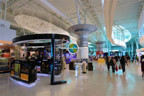Enjoy your shopping and take a break by cruising with your family at the north and/or south lakes here. KLIA2 User Guide