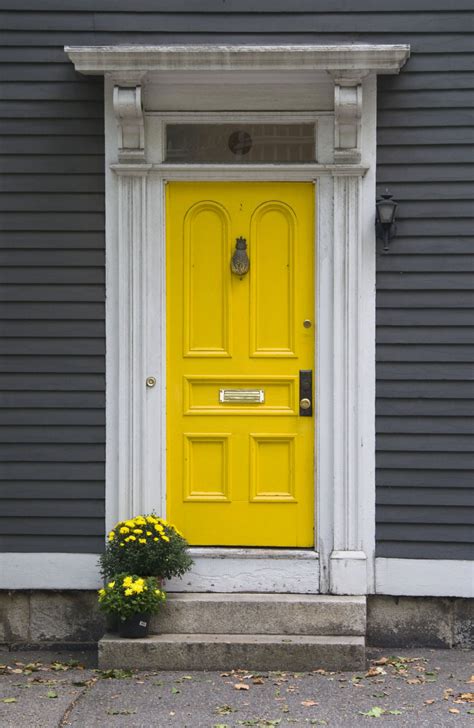 Seriously Considering This Color Combo Yellow Door And Gray Exterior