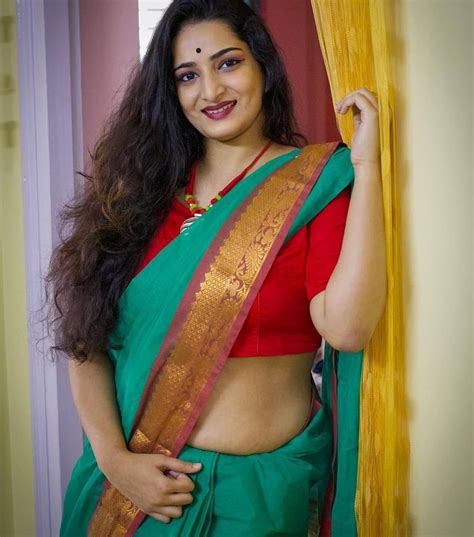 Gorgeous Model Babe Ms Mitraa Showing Her Spicy Navel Cinemarani