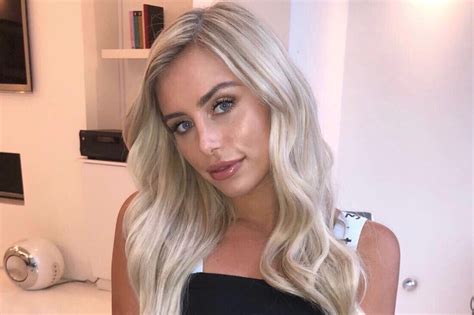 Love Islands Ellie Brown Hints At Pregnancy Entertainment Daily