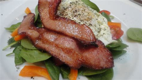 Paleo Perfectly Cooked Bacon