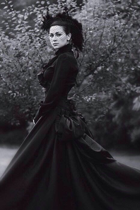 Pin By Raven On Ode On Melancholy Gothic Outfits Victorian Goth