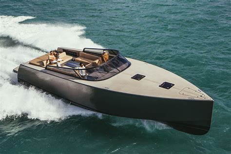 Sleek And Stylish Vandutch Boat Design Yacht Design Motor Boats