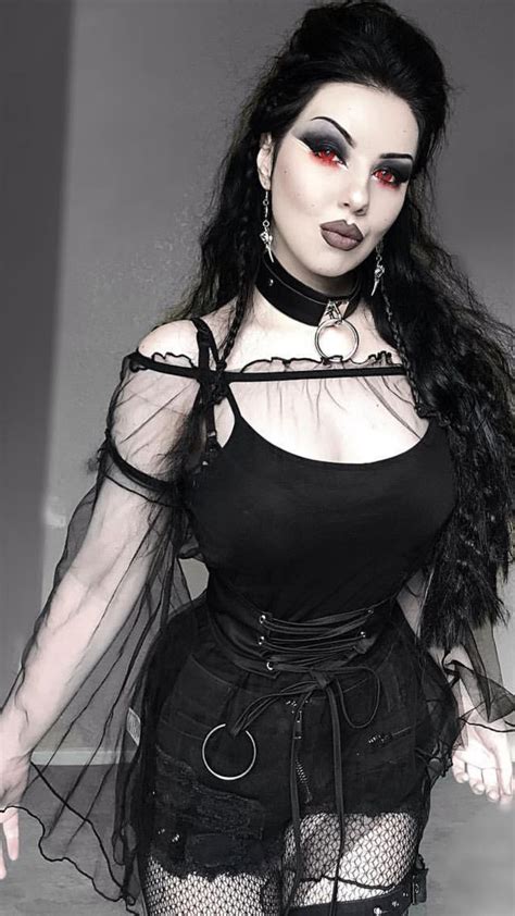 Pin By Spiro Sousanis On Kristiana Gothic Outfits Gothic Metal Girl