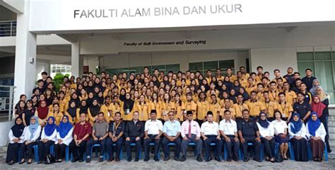 Untuk kelayakan murid ke aliran sains sosial jumlah mata unit bagi 3. Program 'Aim High': Jalinan Pendidikan Antara UTM dan ...