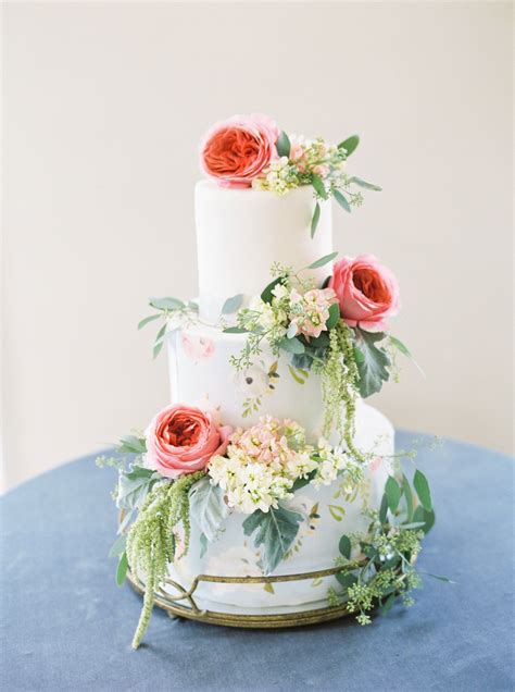 wedding cake flowers decorations 44 wedding cakes with fresh flowers martha stewart weddings