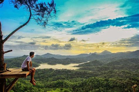 Saat Nemu Tempat Bagus, Baiknya Share di Sosial Media ...