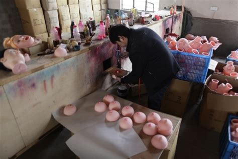 The Inside Of A Chinese Sex Toy Factory 17 Pics