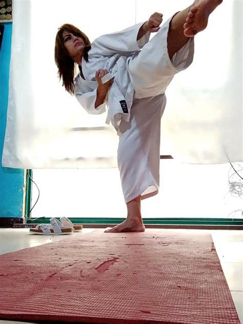 pin by john gavin on female martial artists women karate female martial artists martial arts