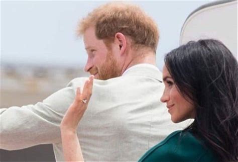 Key updates meghan and harry recount conversations with royals about their son's skin tone. Harry e Meghan sotto assedio: fanno causa ai paparazzi