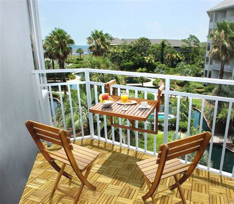 Small Balcony Table And Chairs Nur Amanina02