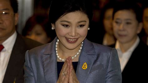 thai court dismisses pm yingluck shinawatra