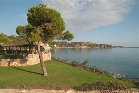 Porto roma beach is located down at the tip of the vasilikos peninsular on the south east corner of zakynthos (zante) island. Location Map - Porto Roma Studios - Vassilikos Zakynthos ...