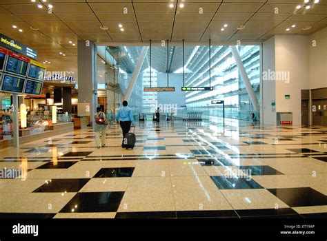 Interior Of Airport Terminal Singapore Stock Photo Alamy