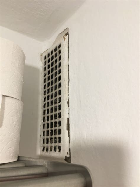 Feuchte luft und üble gerüche sind der alltag im bad. Lüftungsschacht Bad abkleben aufgrund Rauchgeruch ...