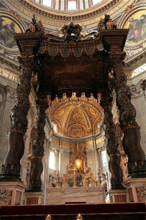 Capolavoro dell'arte seicentesca, riveste anche un forte valore simbolico per il cristianesimo. Baldacchino di San Pietro(b) - Picture of Baldacchino di ...