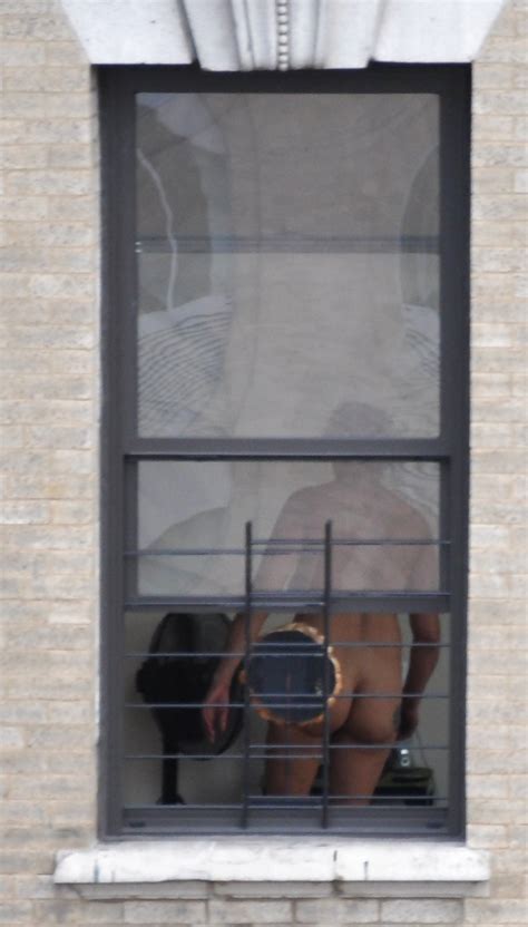 Harlem Naked Neighbor Girl Naked In The Window New York 17 Pics