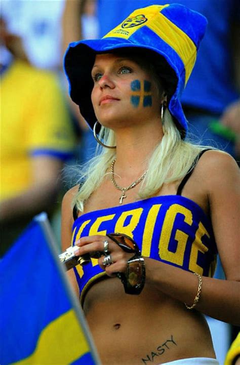 Top 10 Hottest Female Football Fans This World Cup Hot Pics And Images