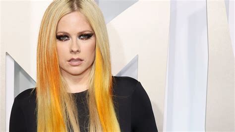 Avril Lavignes Hat Sich Getrennt Doch Partner Mod Sun Weiß Nichts Davon
