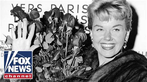 Doris Day Legendary Hollywood Actress Dead At 97 Youtube