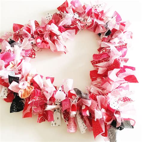How To Make A Valentines Heart Fabric Rag Wreath A Cute Valentines