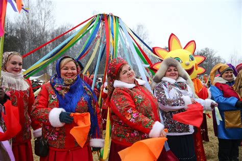In Photos Russia Burns The Winter Blues Away With Maslenitsa