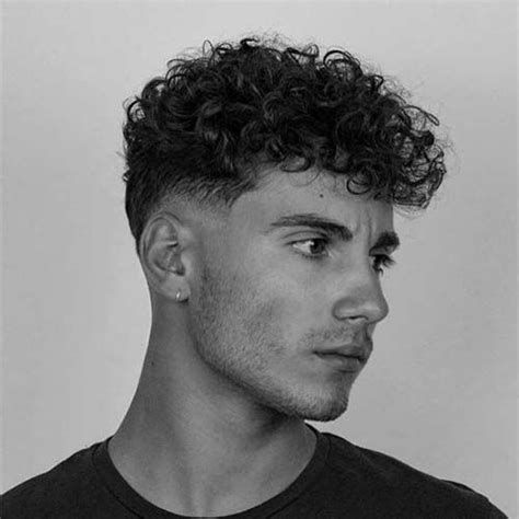 Curly Undercut 30 Modern Curly Hair Undercut For Men Men Haircut Curly Hair Undercut Curly