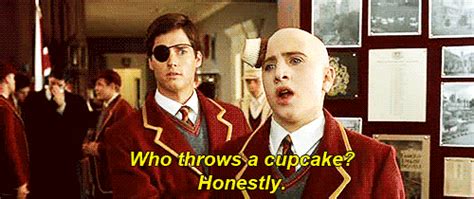 Who Throws A Cupcake Austin Powers  Wiffle
