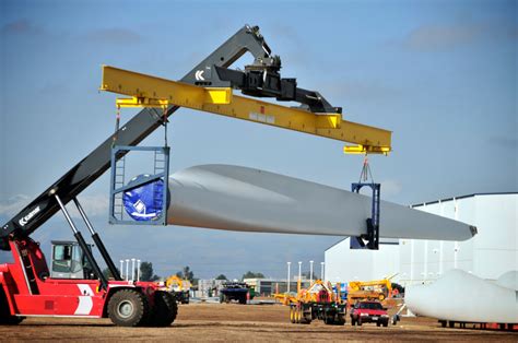 We design, manufacture, install, and service wind turbines across the globe. Vestas Closes Factory in Spain | windfair