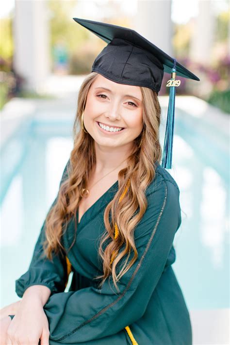 University of North Carolina Wilmington Senior Photos | Kim Shearin