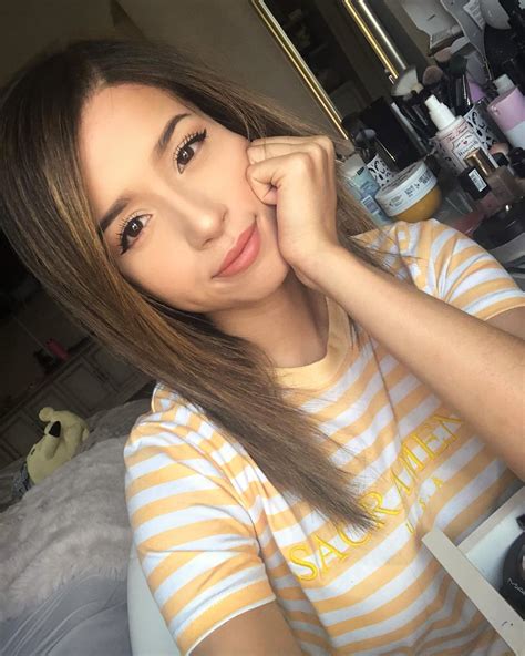 Imane Anys Aka Pokimane On Twitch R Ladyladyboners