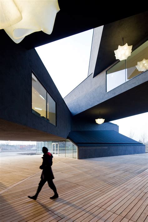 Vitrahaus Extravagant Building By Herzog And De Meuron Wowow Home