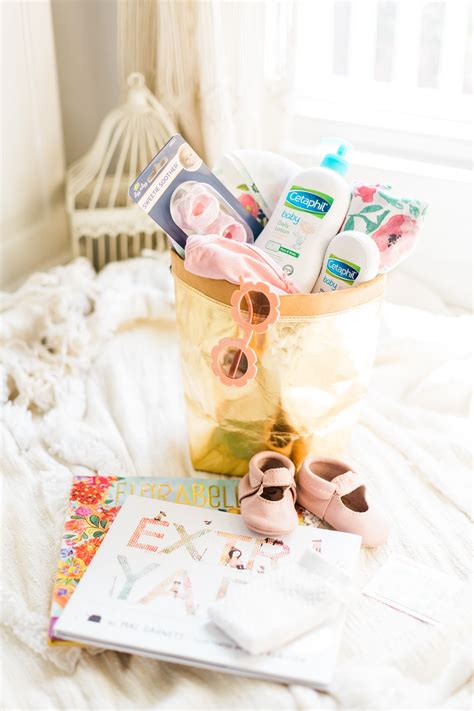 These themed baby gift baskets are unique, one of a kind gifts for that special mom and newborn. How to Put Together the Cutest DIY Baby Shower Gift Basket ...