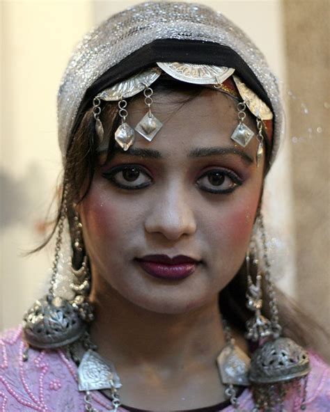 Portrait Of Kashmiri Girl These Photos Were Taken During J Flickr