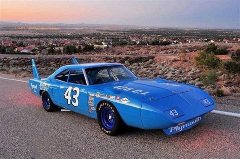 La Ultima Vuelta On Twitter Plymouth Superbird Classic Cars Muscle