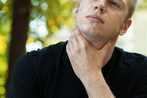 Can Cancer Cause Asymmetrical Or Uneven Adams Apple Scary Symptoms