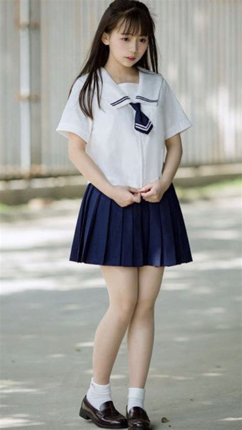 Japanische Schulmädchenbilder Nackte Mädchen Und Ihre Muschis